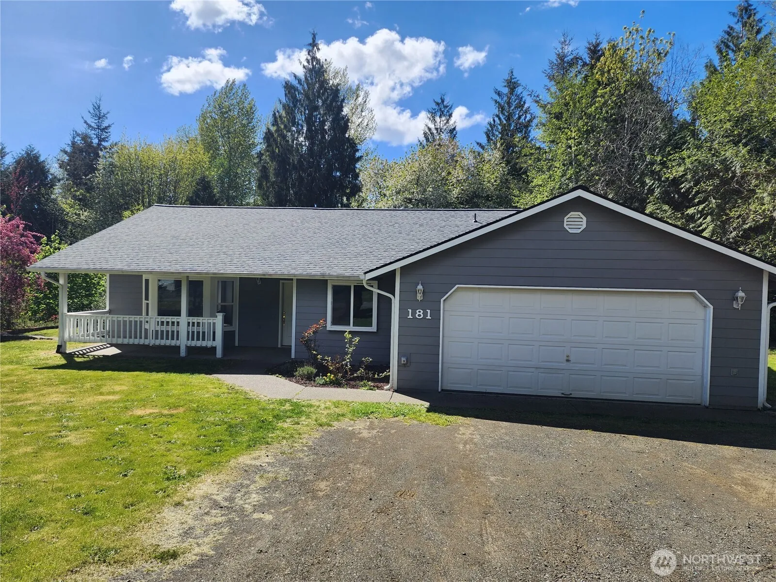 Property photo for 181 E Oakdale Street, Allyn