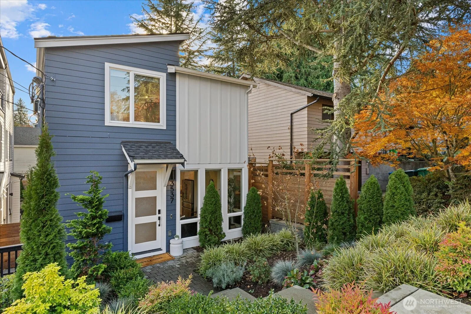 Property photo for 3537 Ne 93rd Street, Seattle