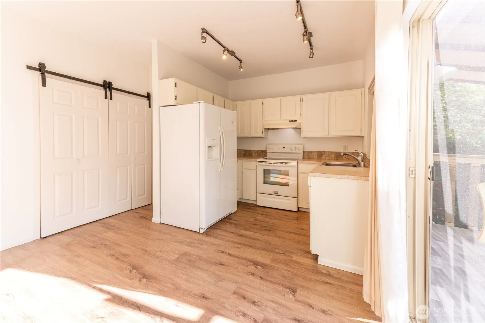 Property photo for 4326 156th Street Se #1a, Lynnwood photo 4