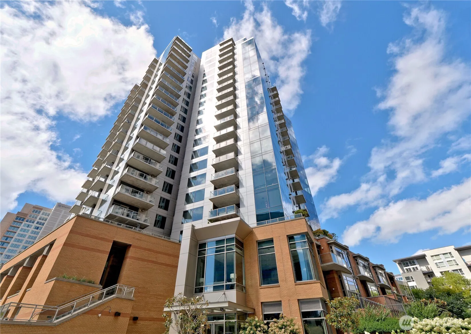 Property photo for 10610 Ne 9th Place, Bellevue