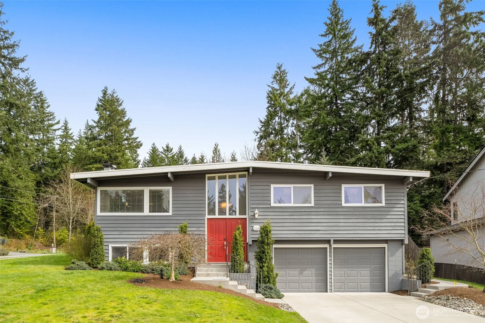 Property photo for 334 157th Avenue Ne, Bellevue