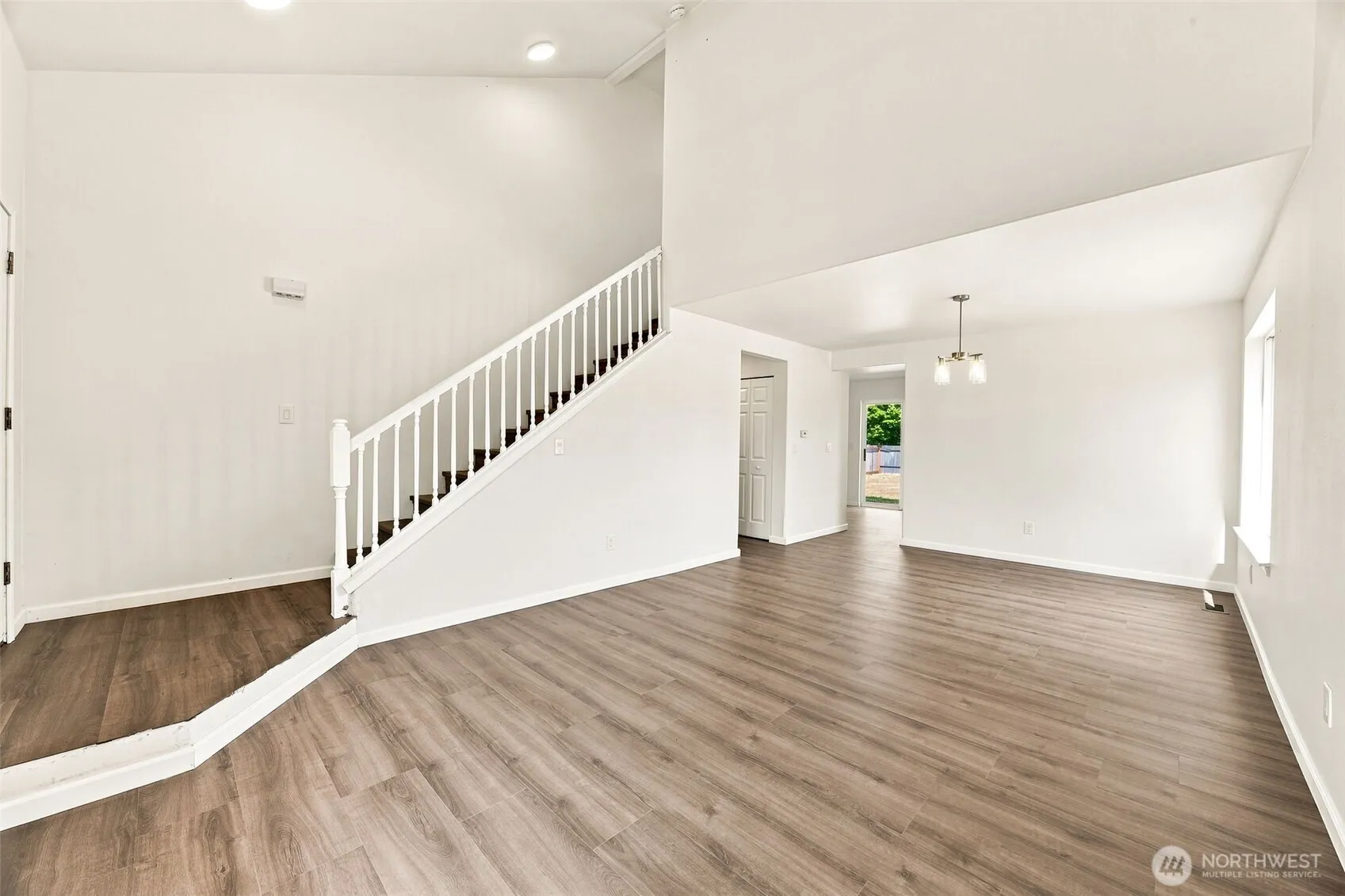 Property photo for 6521 26th St Ne, Federal Way photo 5