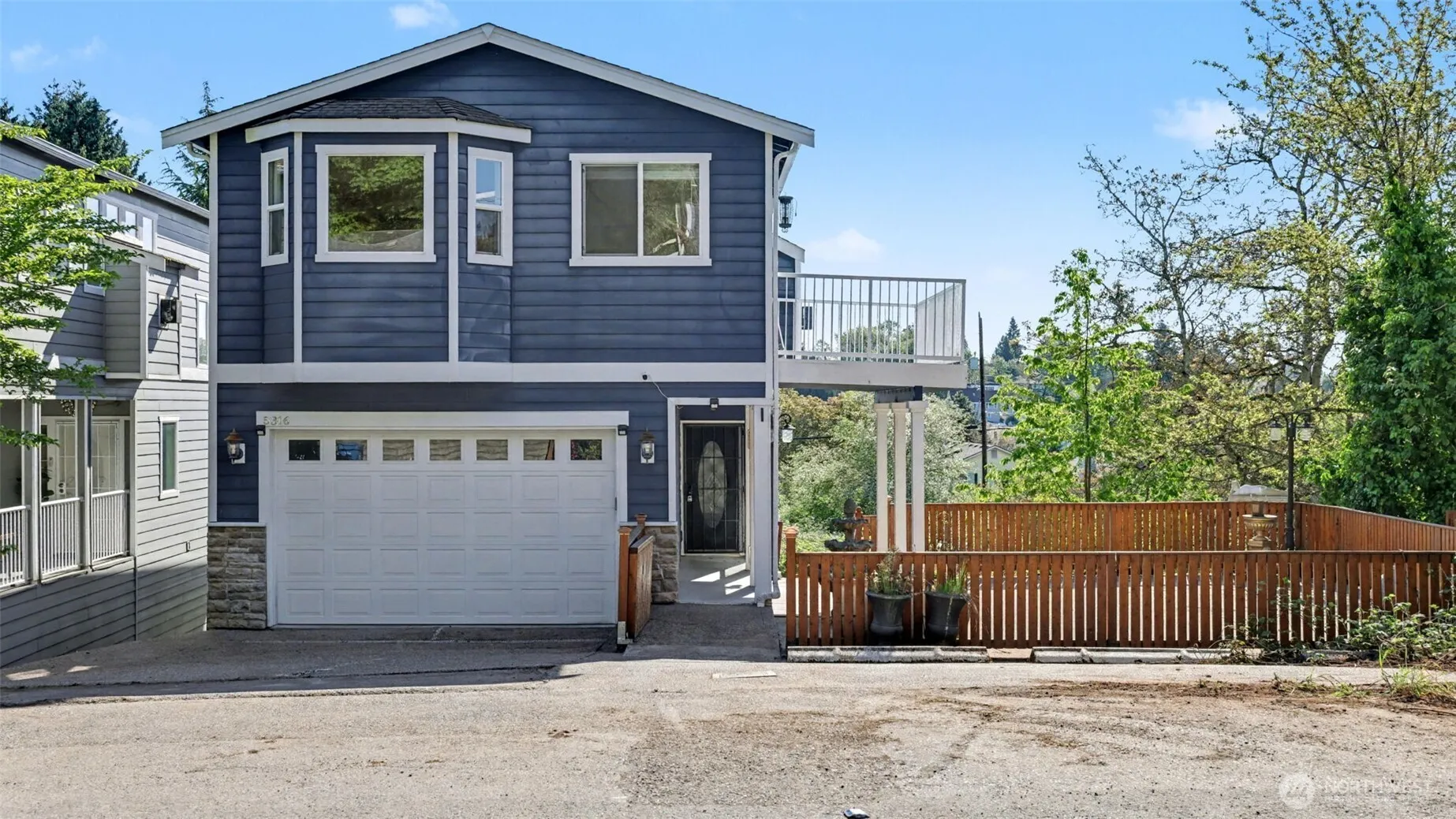 Property photo for 5316 31st Avenue S, Seattle photo 2
