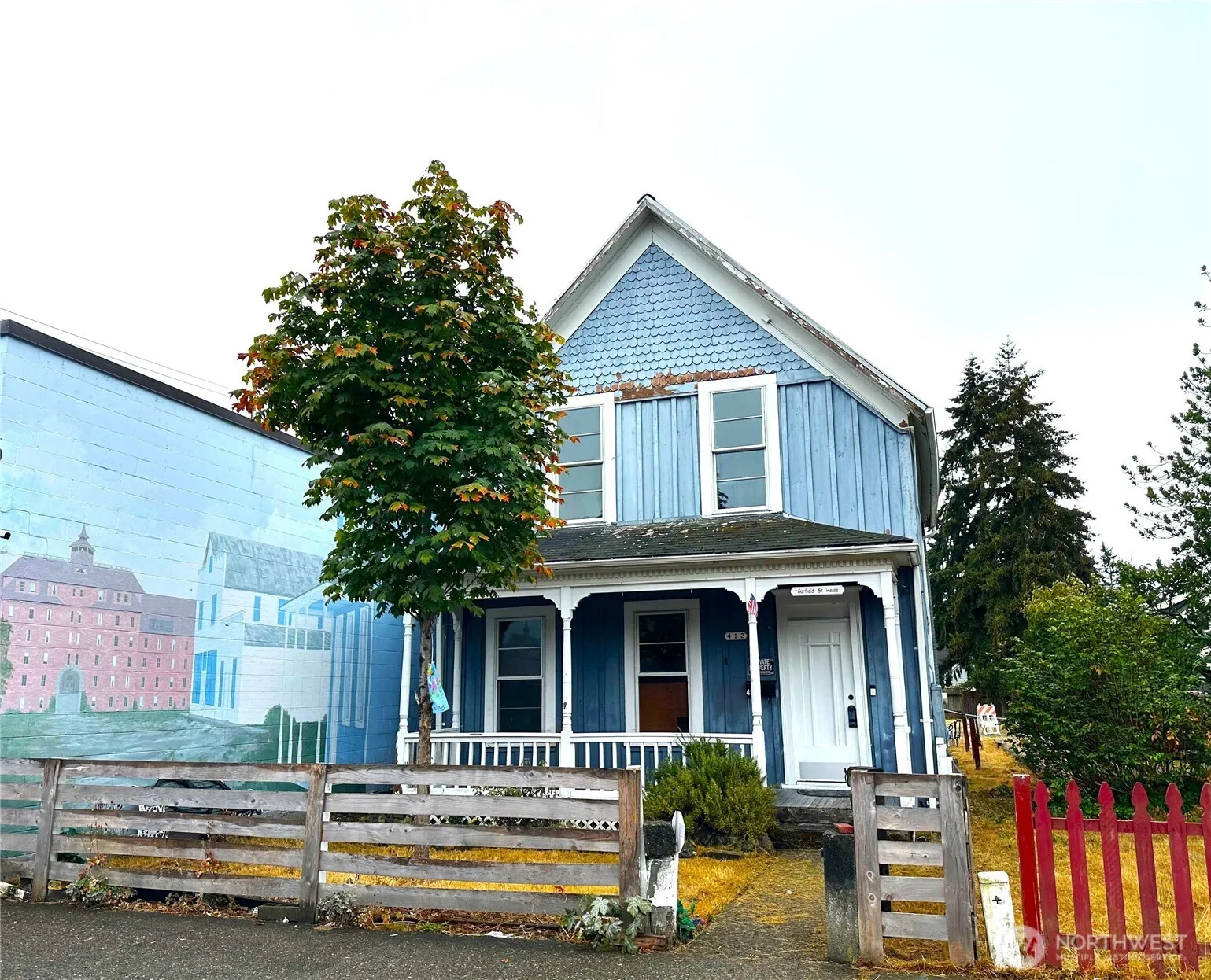 Property photo for 412 Garfield Street S, Tacoma