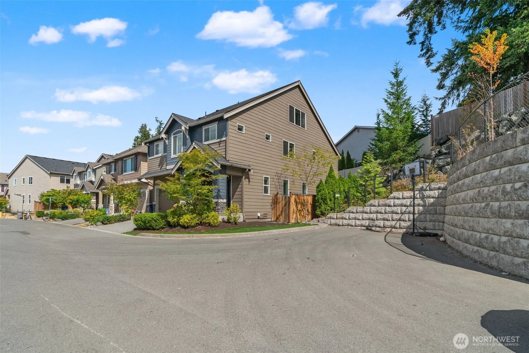 Property photo for 1415 192nd Place Se, Bothell photo 3