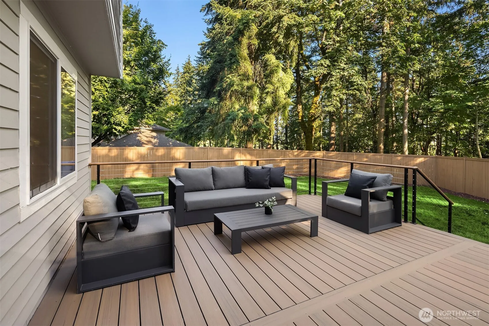Property photo for 21229 Ne 14th Place, Sammamish photo 4