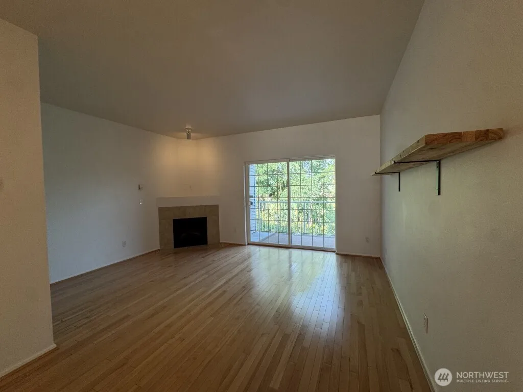 Property photo for 7020 Holly Park Drive S #w2, Seattle photo 2