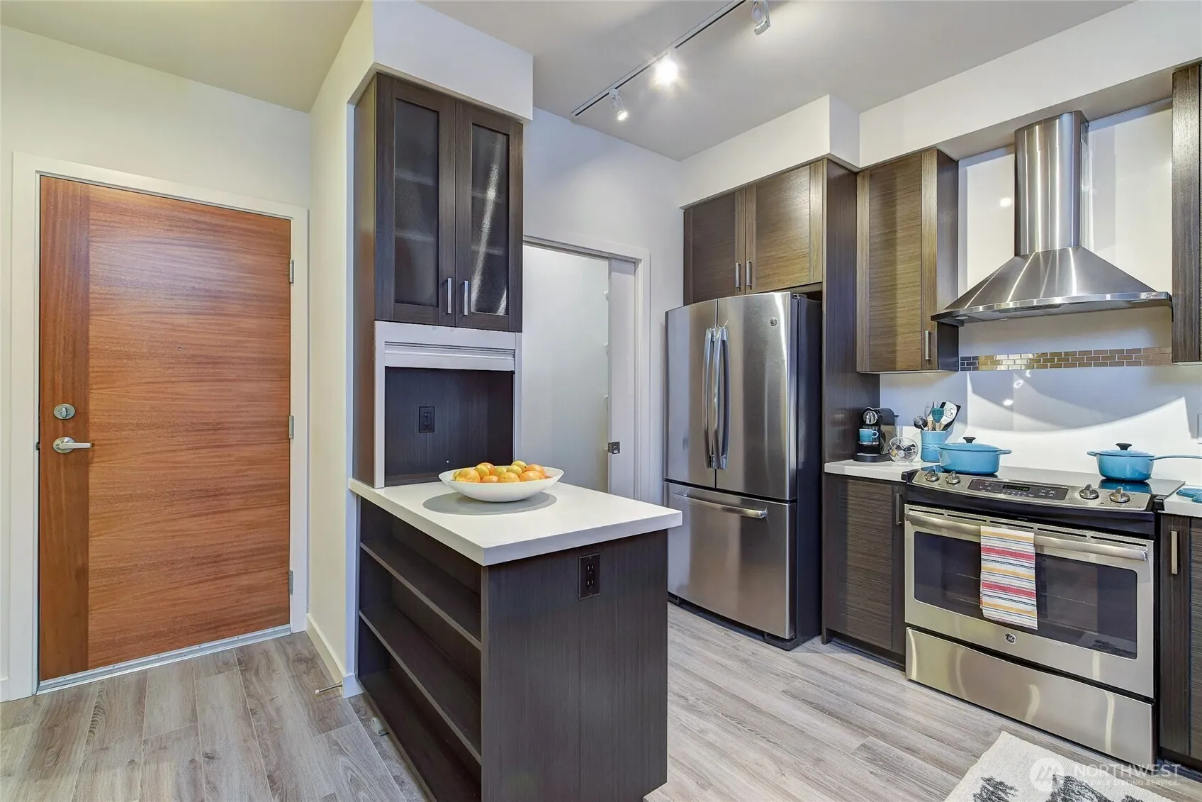 Property photo for 1760 Nw 56th Street #208, Seattle photo 5