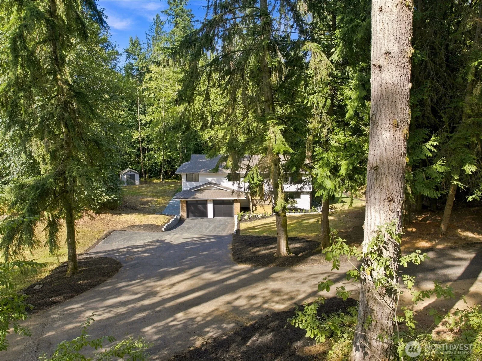 Property photo for 21924 Ne 164th St, Woodinville photo 3