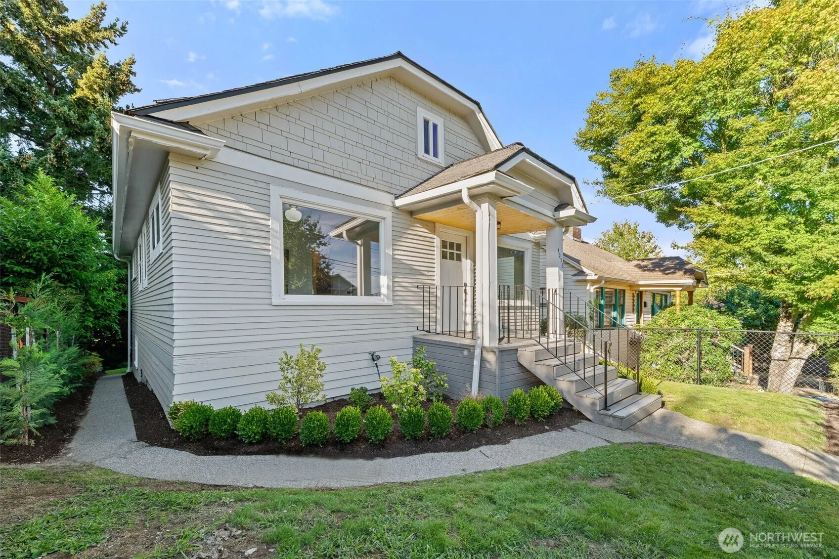 Property photo for 4236 S Findlay Street, Seattle photo 2