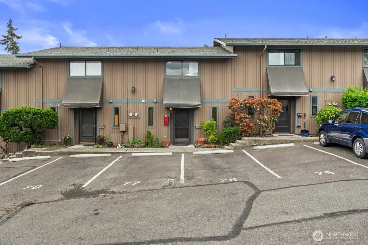 Property photo for 13702 37th Avenue S #51, Tukwila