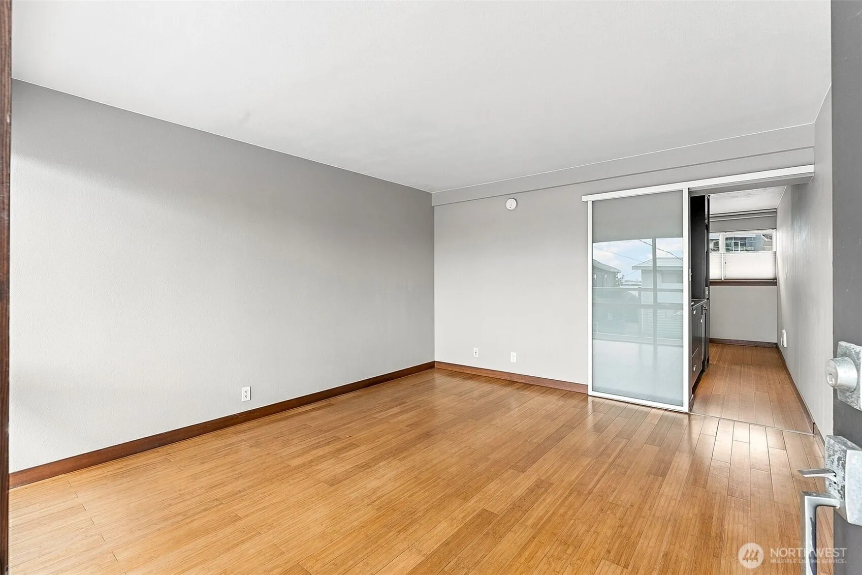 Property photo for 3151 Alki Avenue Sw #11, Seattle photo 4