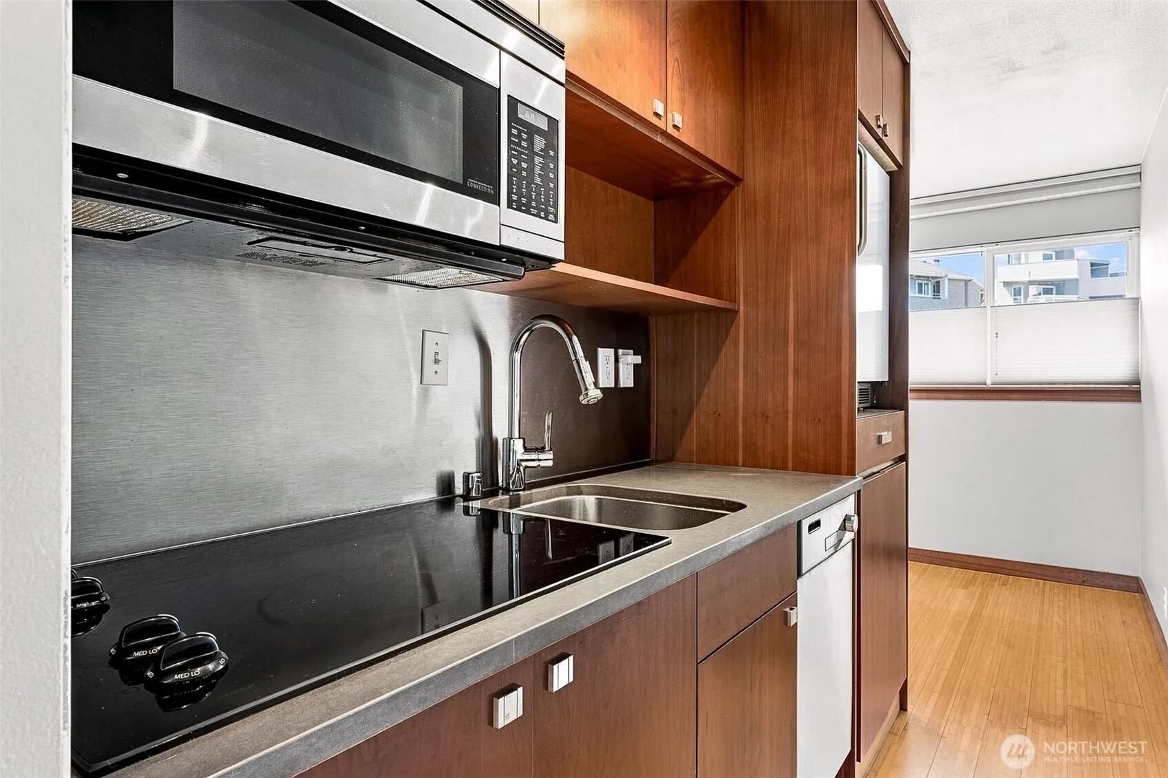 Property photo for 3151 Alki Avenue Sw #11, Seattle photo 5