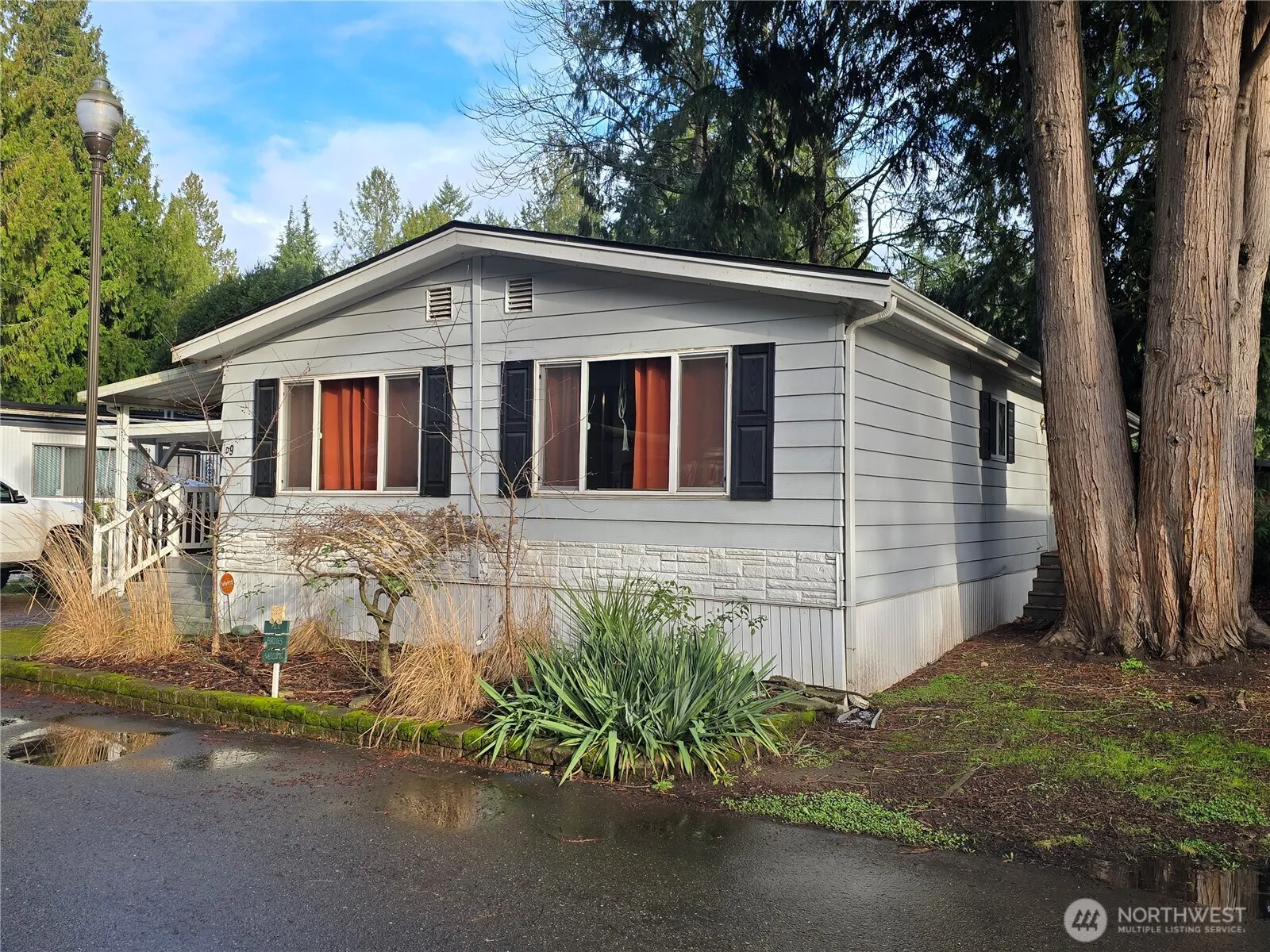 Property photo for 900 29th Street Se #d-9, Auburn photo 2