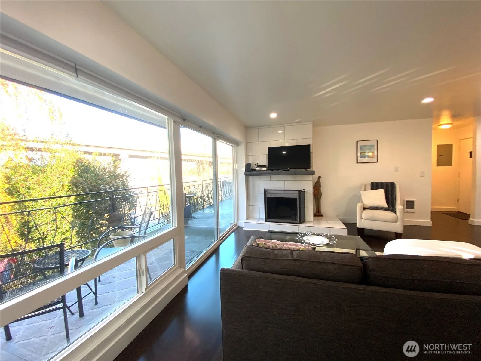 Property photo for 2524 Boyer Avenue E, Seattle photo 5