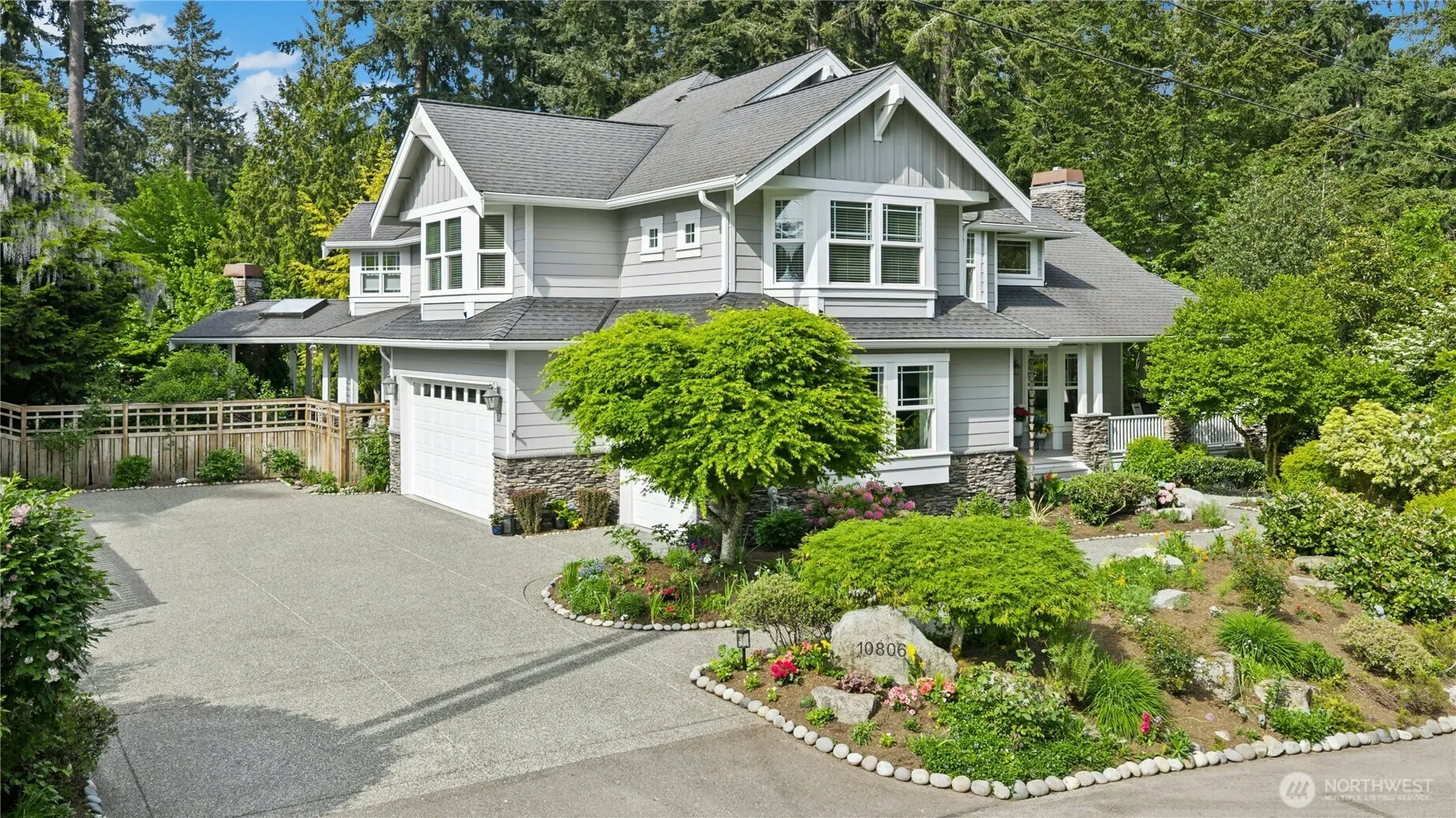 Property photo for 10806 Se 16th Street, Bellevue