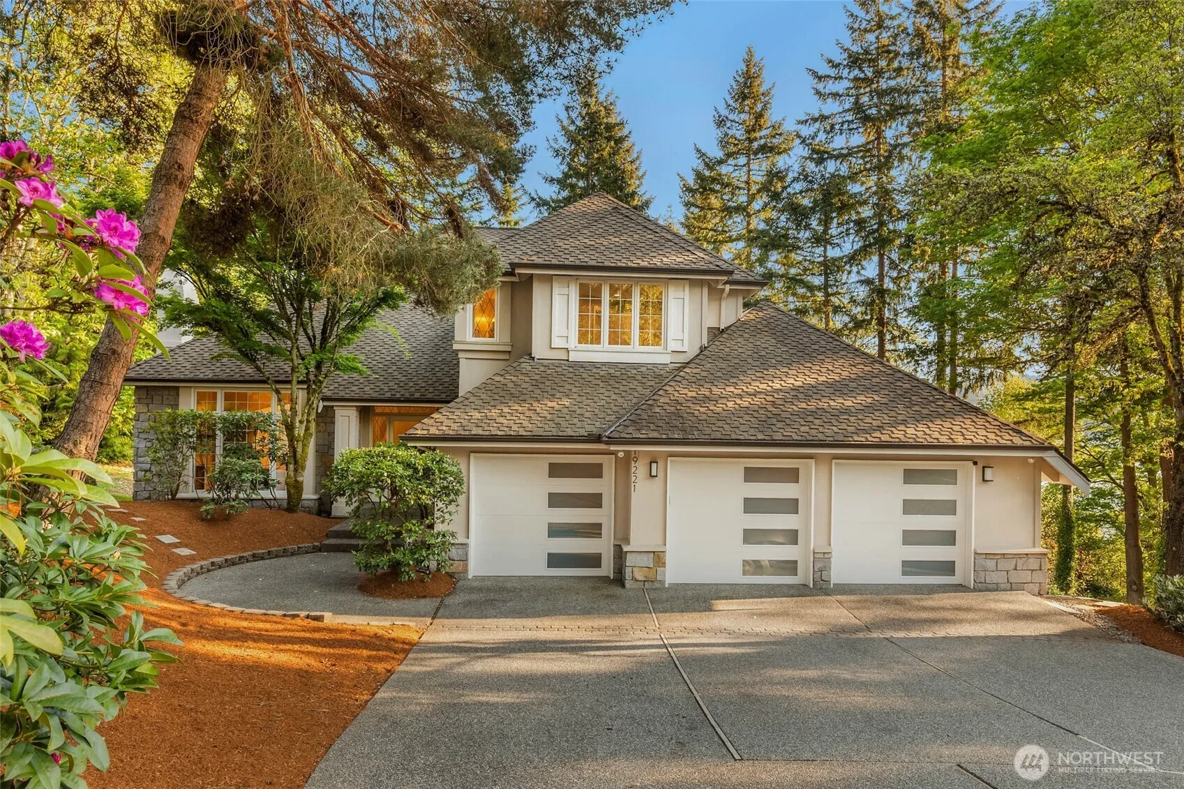 Property photo for 19221 Se 25th Street, Sammamish