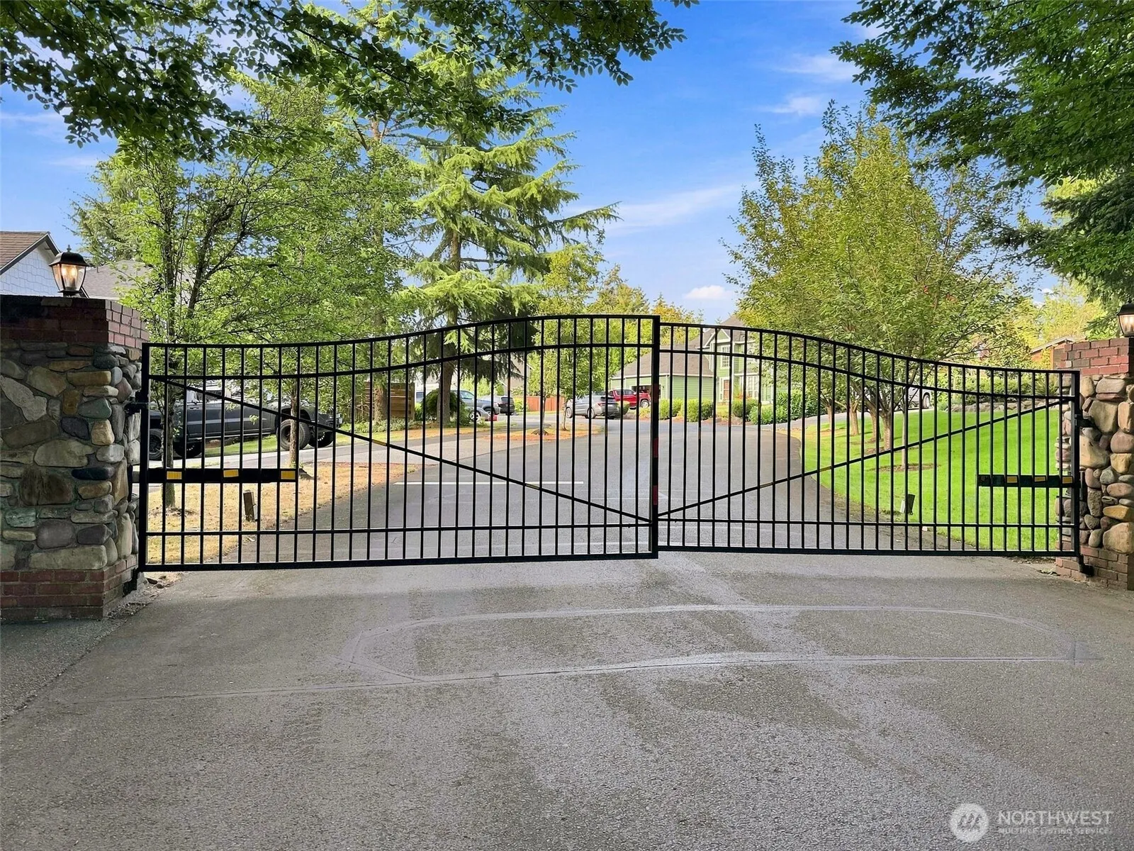 Property photo for 15116 99th Av Court East, Puyallup photo 2
