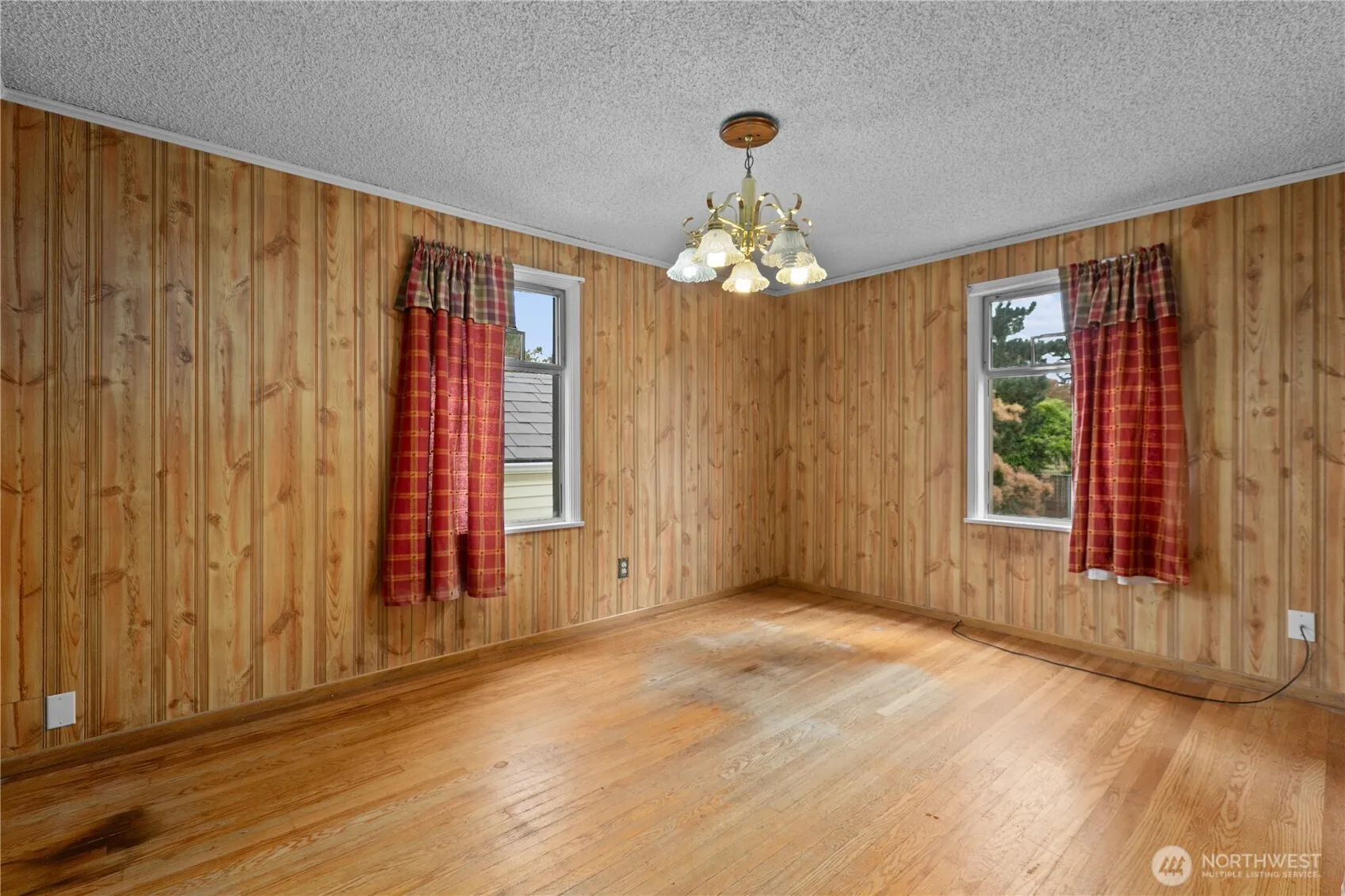 Property photo for 11032 Dayton Avenue N, Seattle photo 5