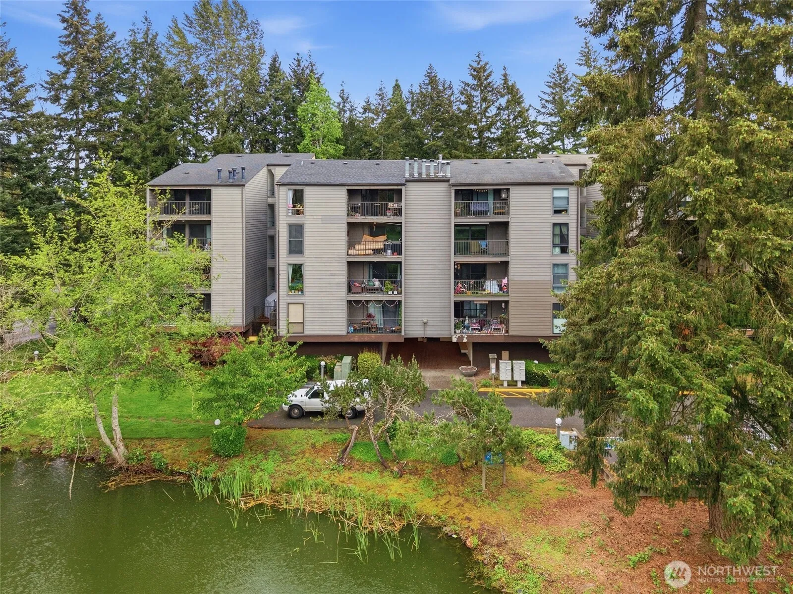 Property photo for 6702 139 Avenue Ne #750, Redmond