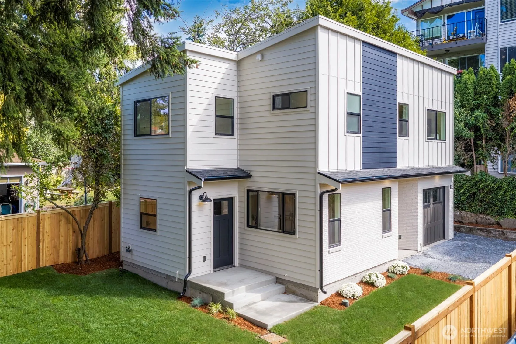 Property photo for 212 N 115th Street, Seattle