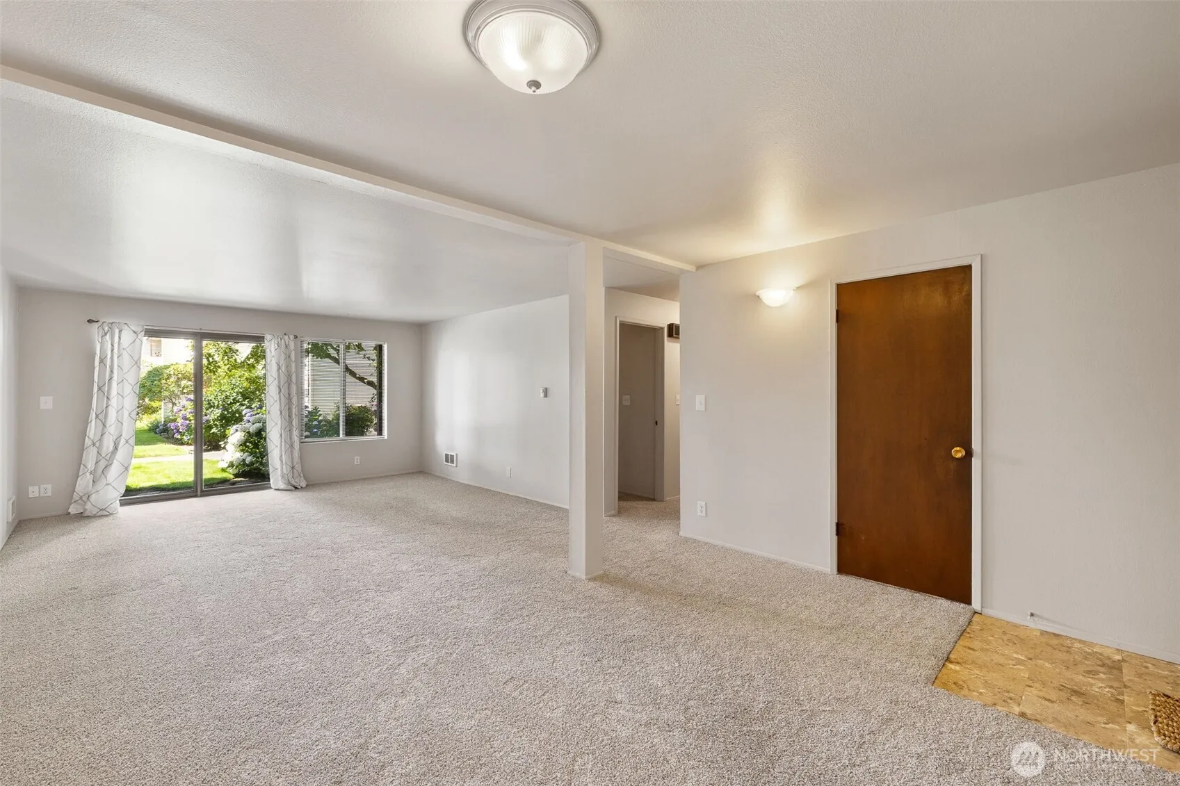 Property photo for 8516 196th Street Sw #105, Edmonds photo 4