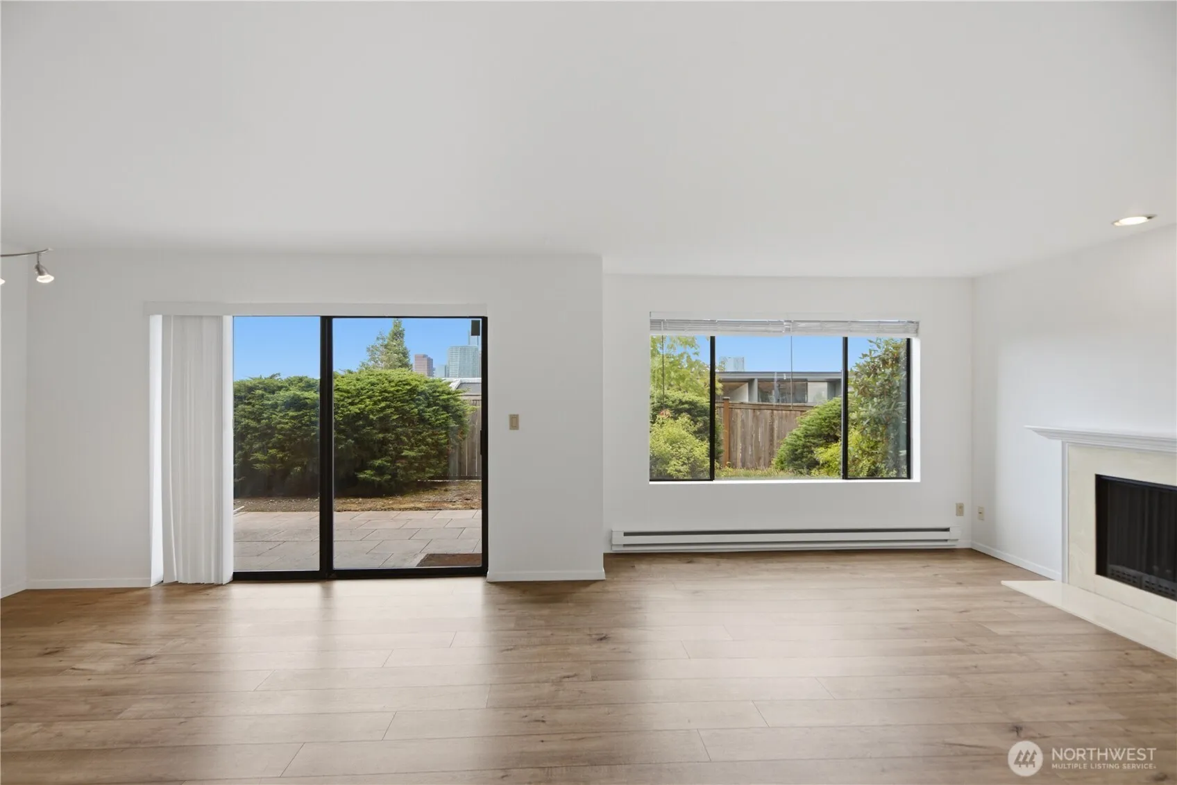 Property photo for 717 122nd Avenue Ne #b2, Bellevue photo 3