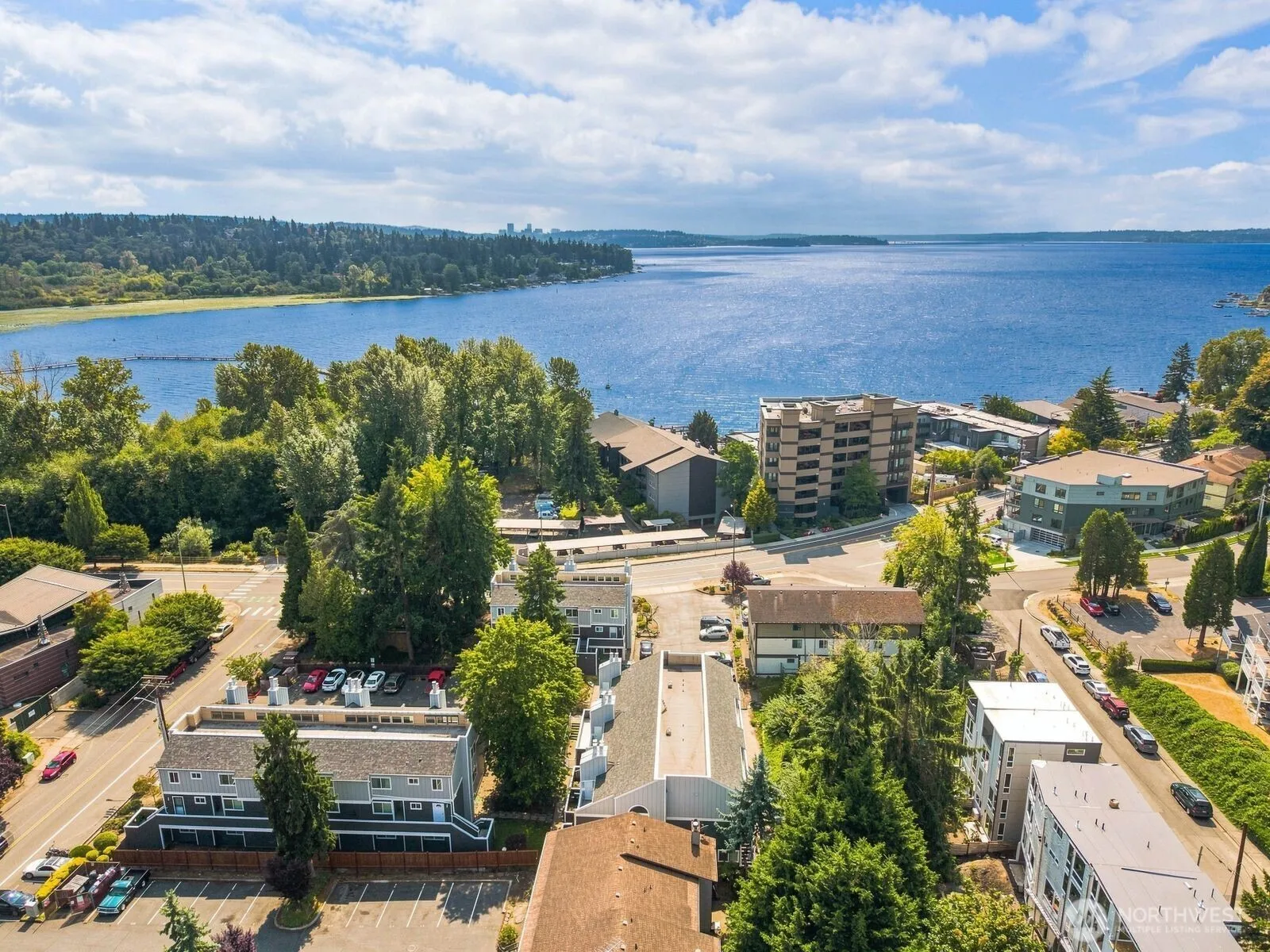 Property photo for 17113 93rd Avenue Ne #b-6, Kirkland photo 2