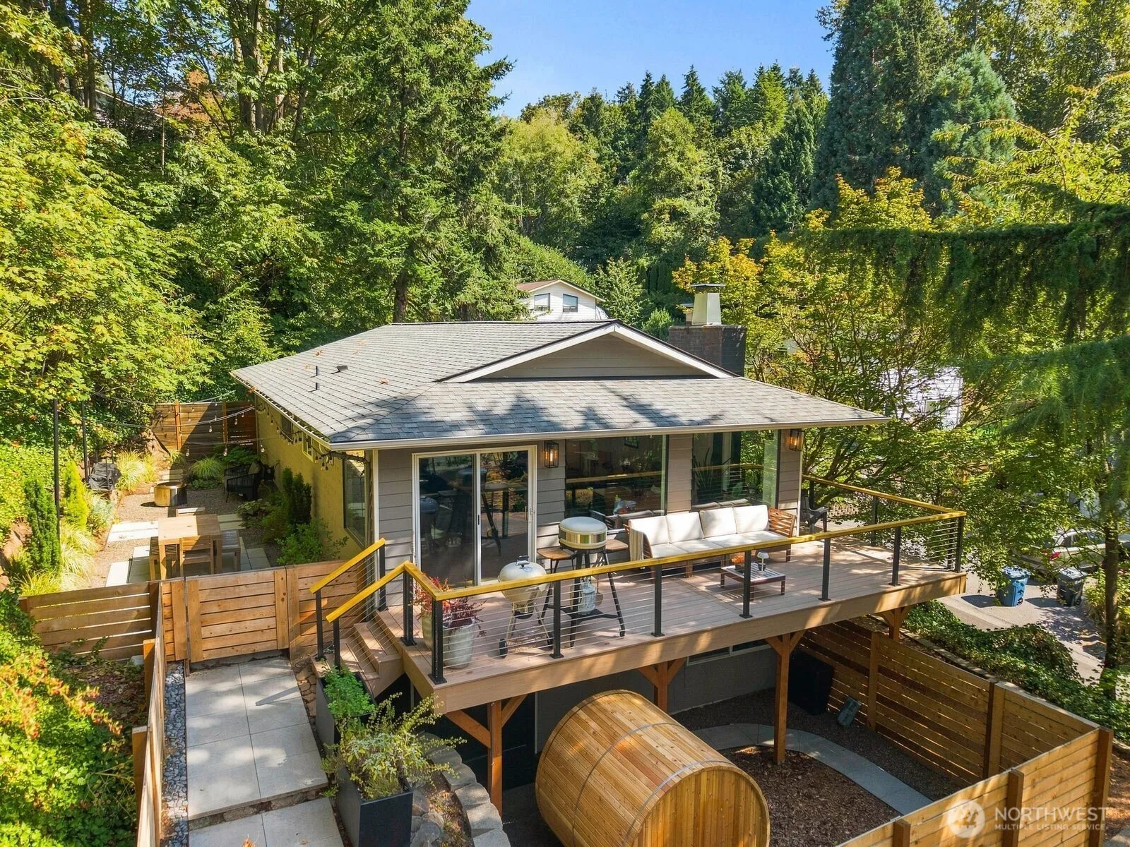 Property photo for 13917 16th Place Sw, Burien photo 2