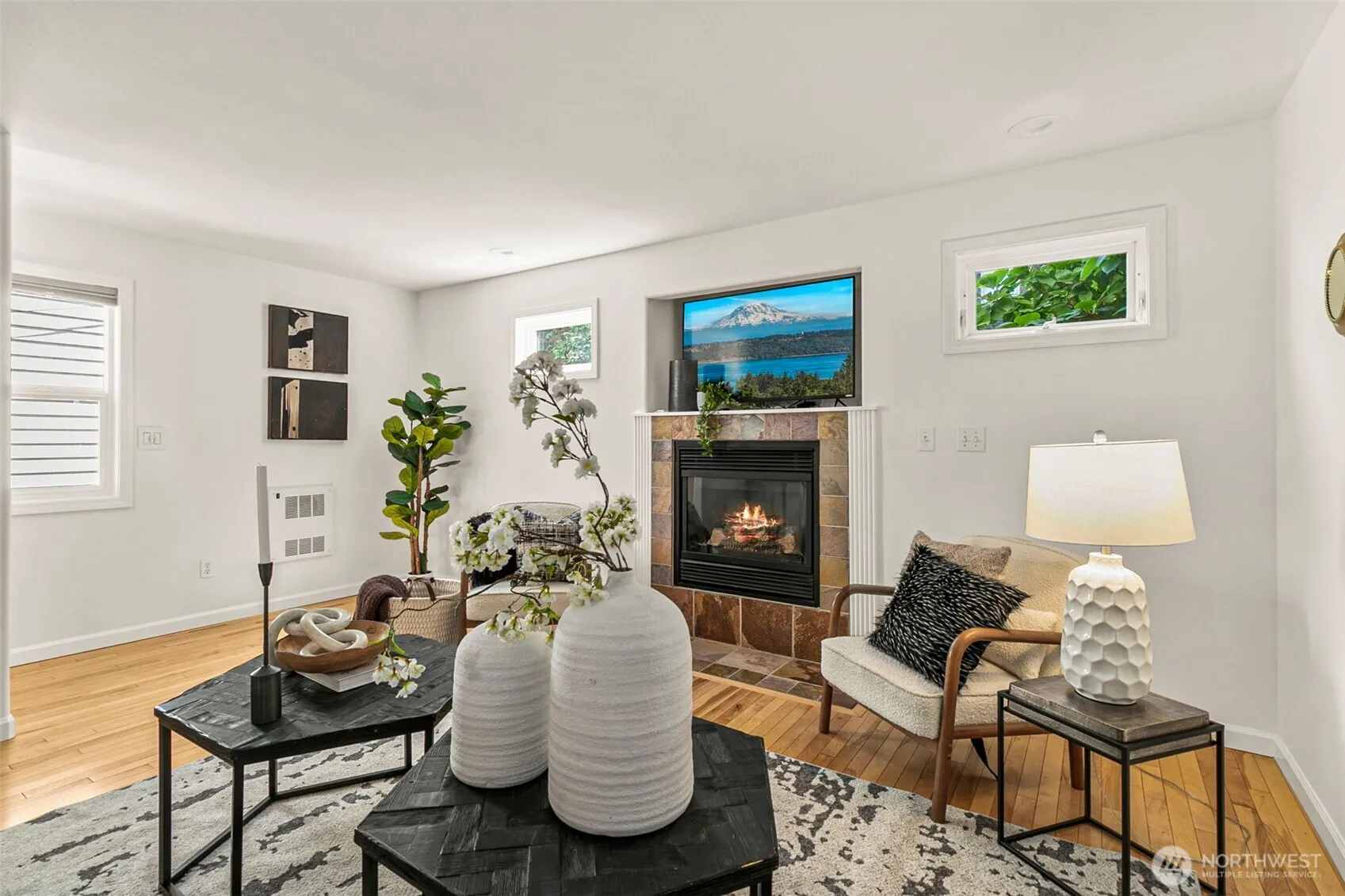 Property photo for 158 15th Avenue #b, Seattle photo 5