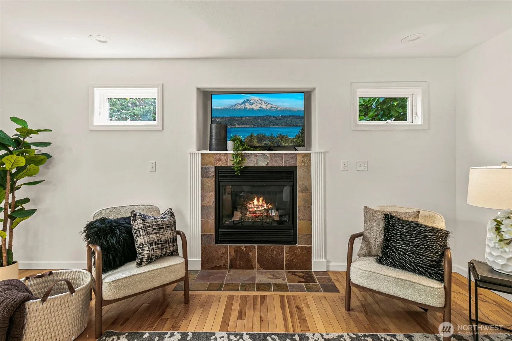 Property photo for 158 15th Avenue #b, Seattle photo 4