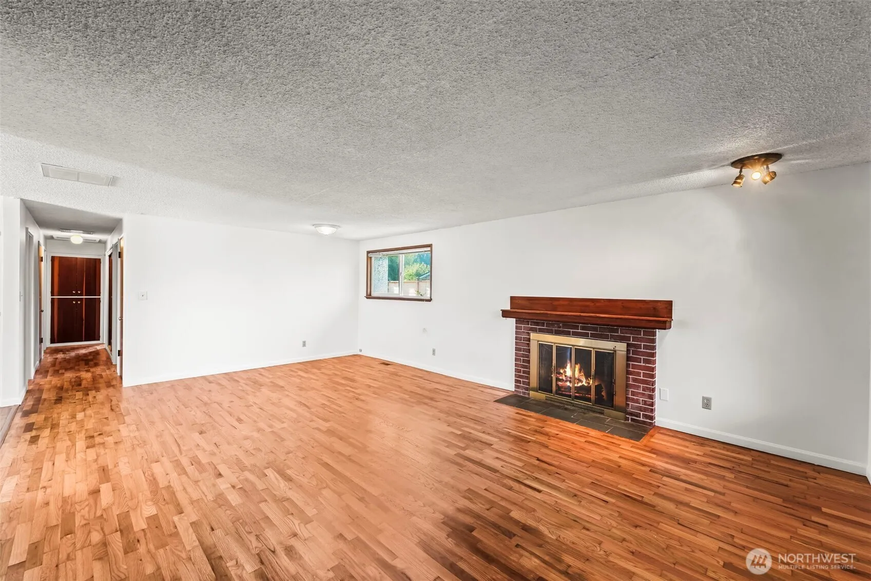 Property photo for 1309 Lenore Drive, Tacoma photo 4