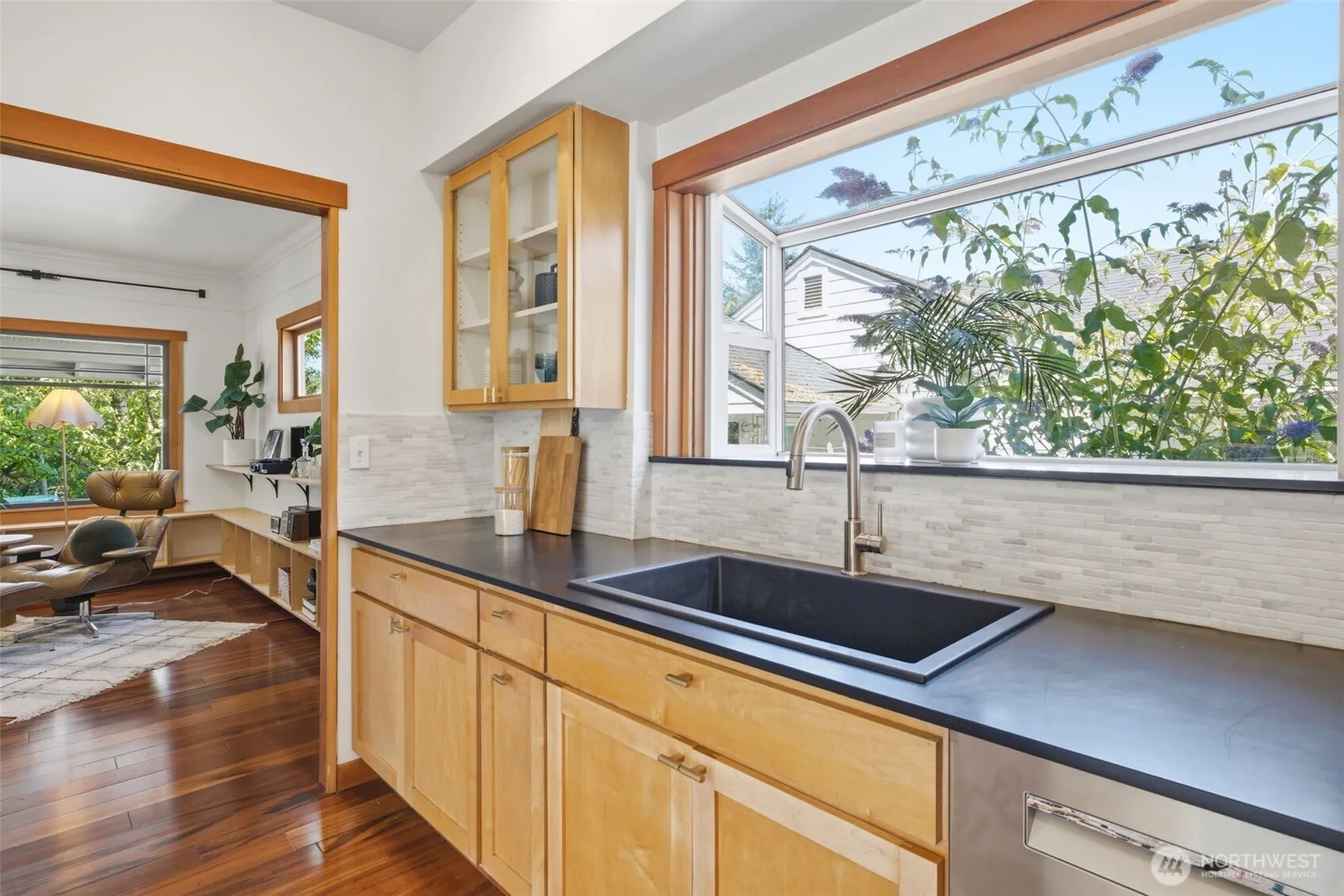 Property photo for 4008 31st Avenue S, Seattle photo 5