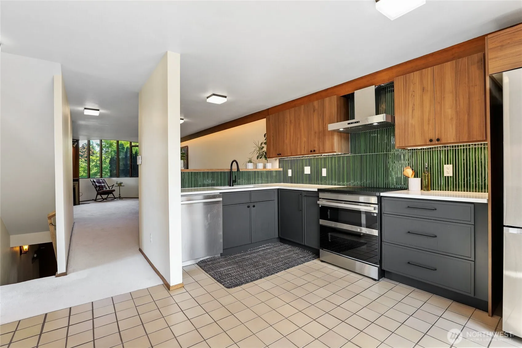 Property photo for 3921 S Angeline Street, Seattle photo 5