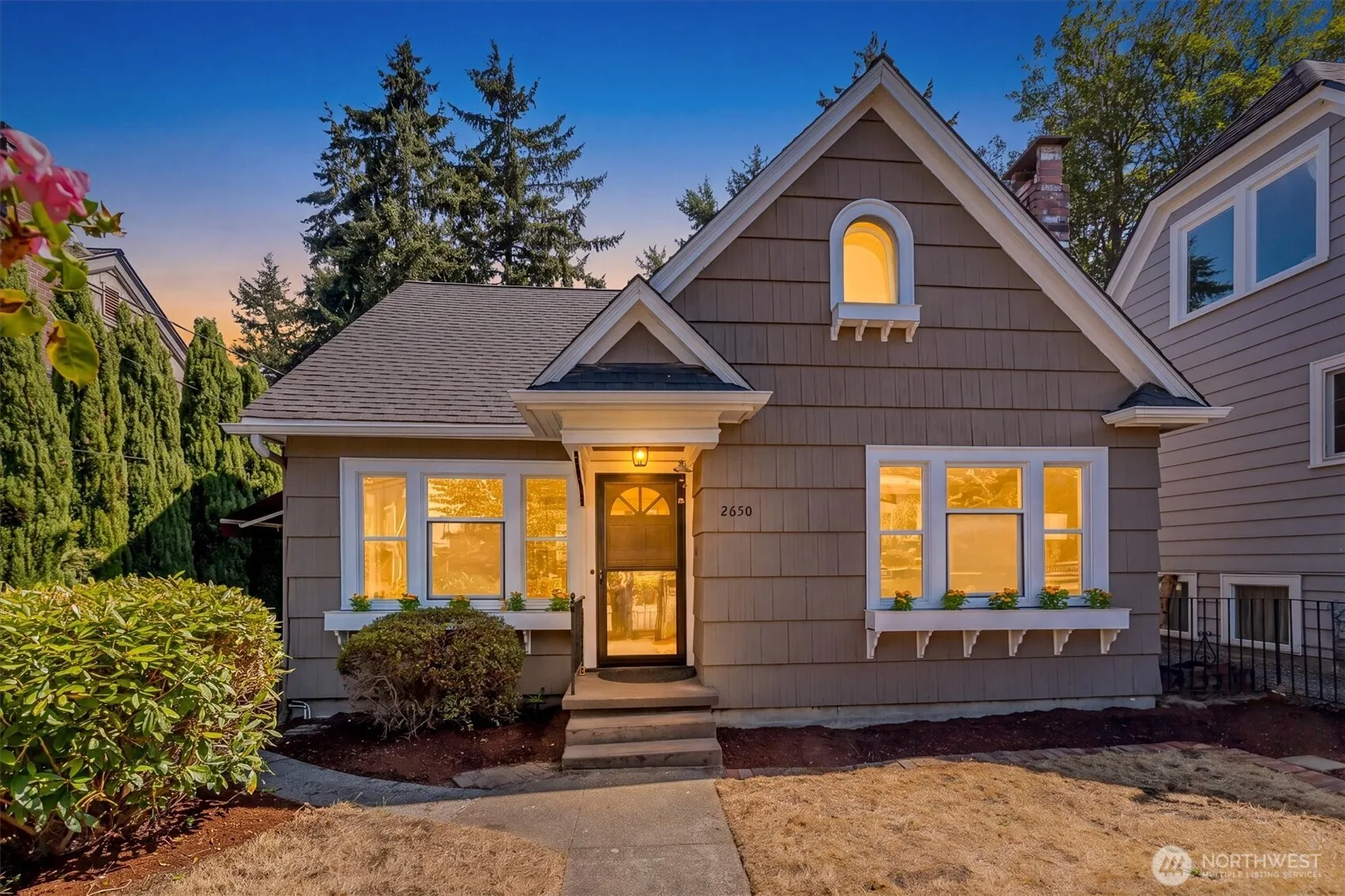 Property photo for 2650 Walnut Avenue Sw, Seattle