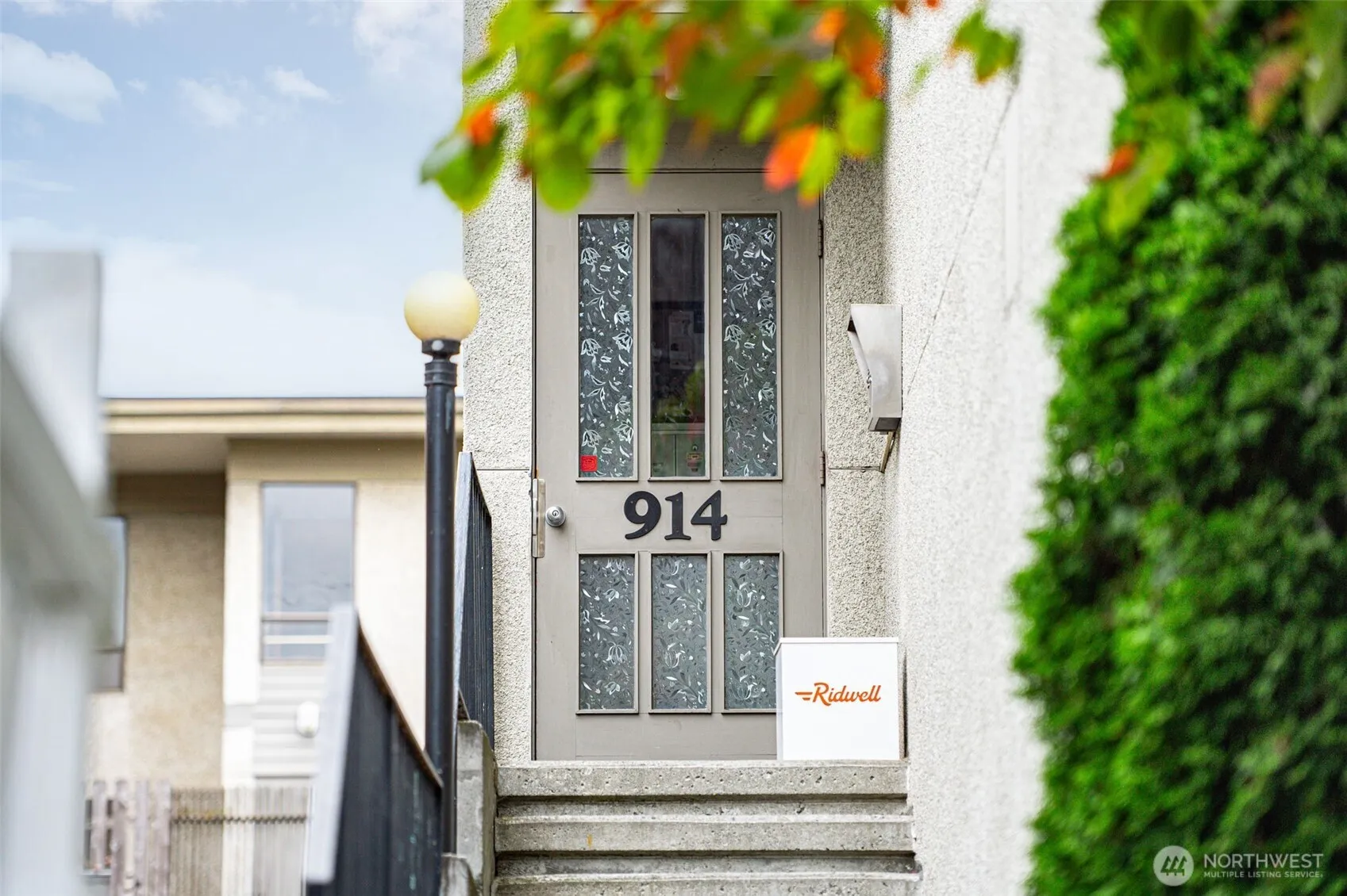 Property photo for 914 6th Avenue N #201, Seattle photo 4