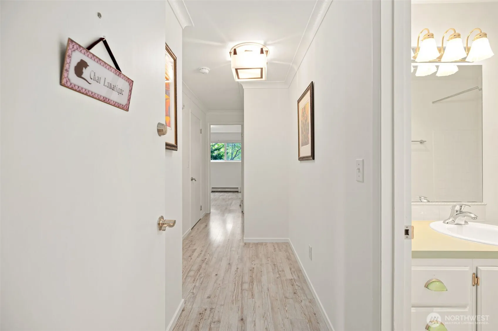 Property photo for 914 6th Avenue N #201, Seattle photo 5