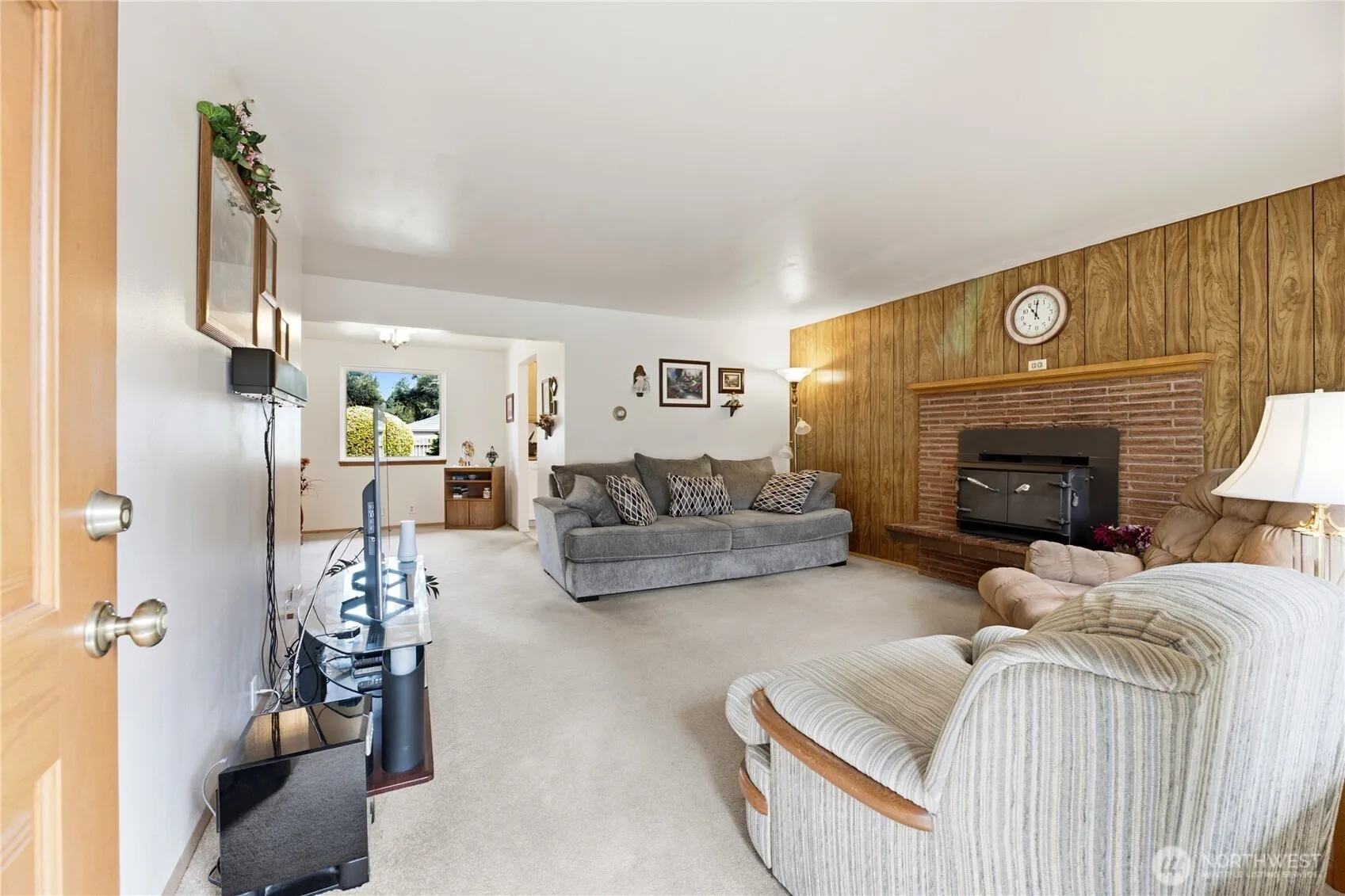 Property photo for 420 S 128th Street, Burien photo 4