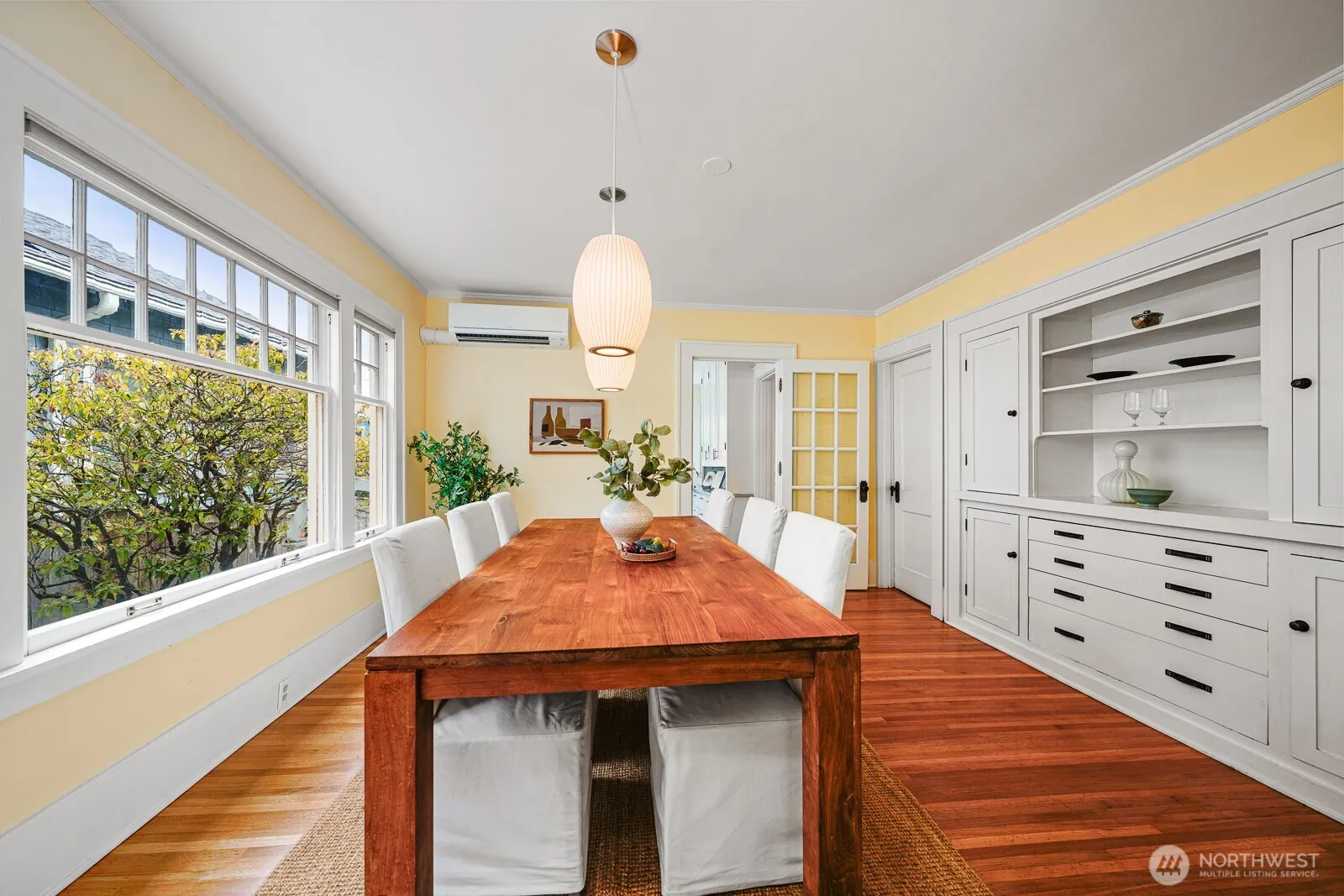 Property photo for 1019 Ne 62nd Street, Seattle photo 4