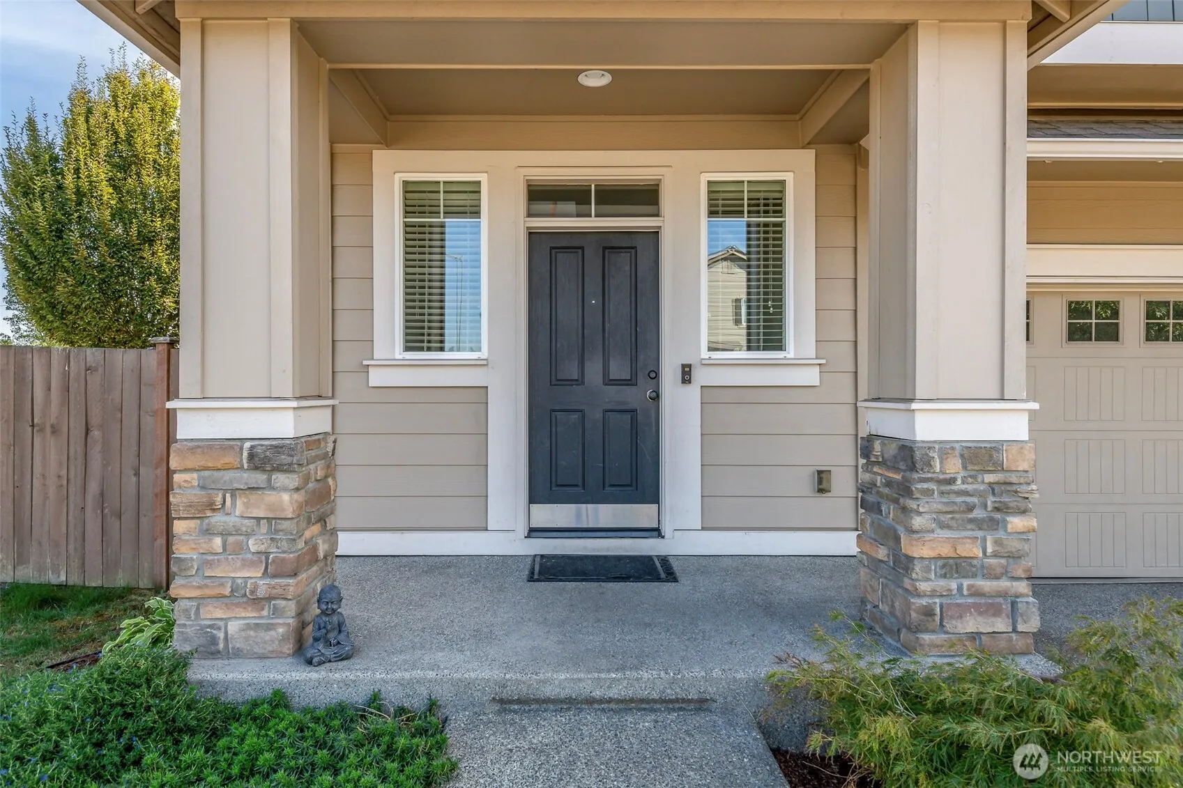 Property photo for 3104 10th Avenue Nw, Puyallup photo 2