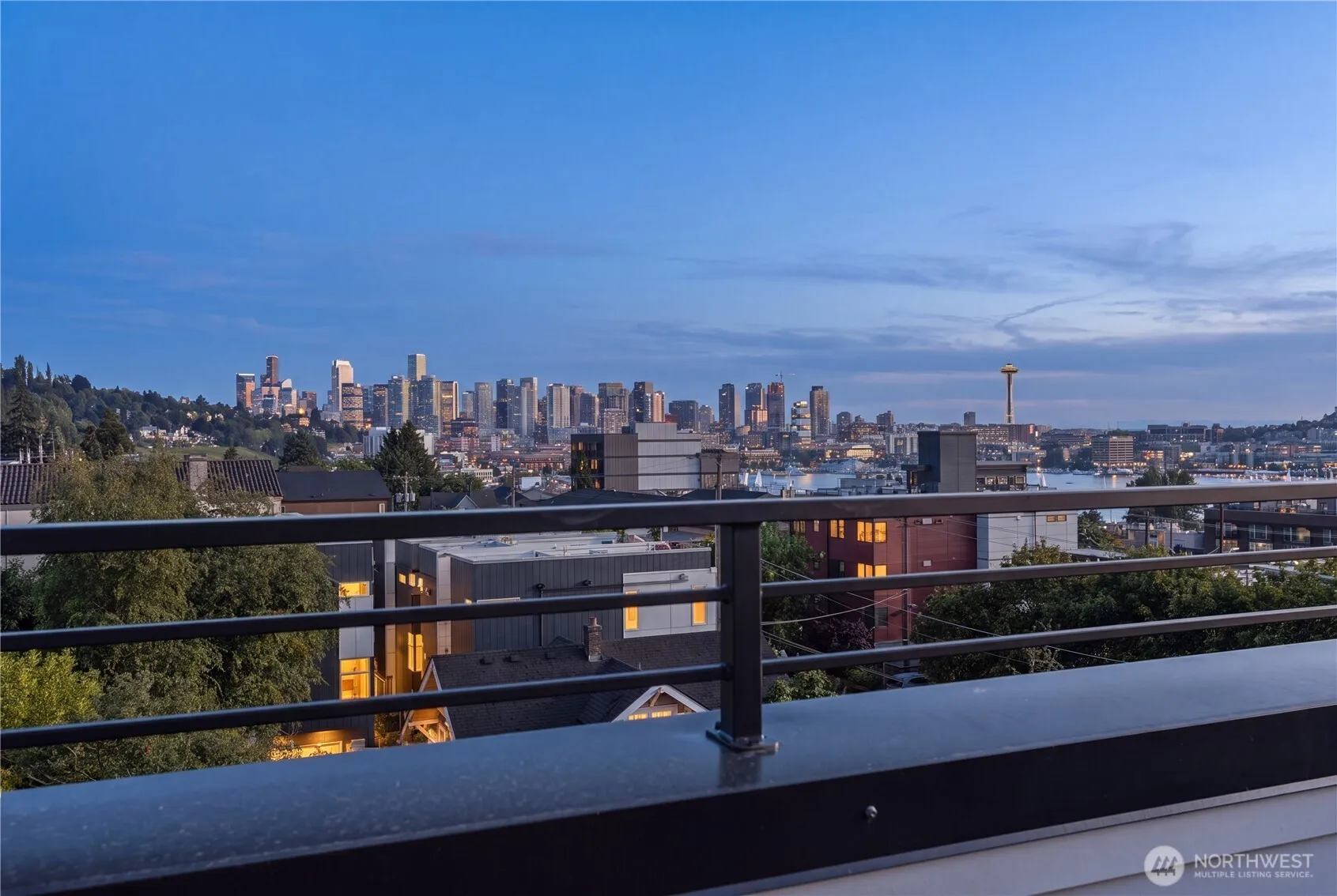 Property photo for 2328 B Franklin Avenue E, Seattle photo 5