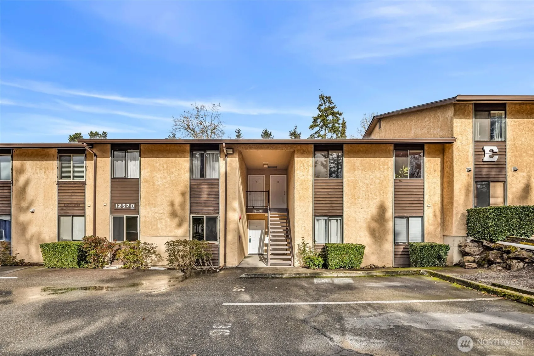 Property photo for 12520 Ne 145th Terrace #e33, Kirkland photo 2