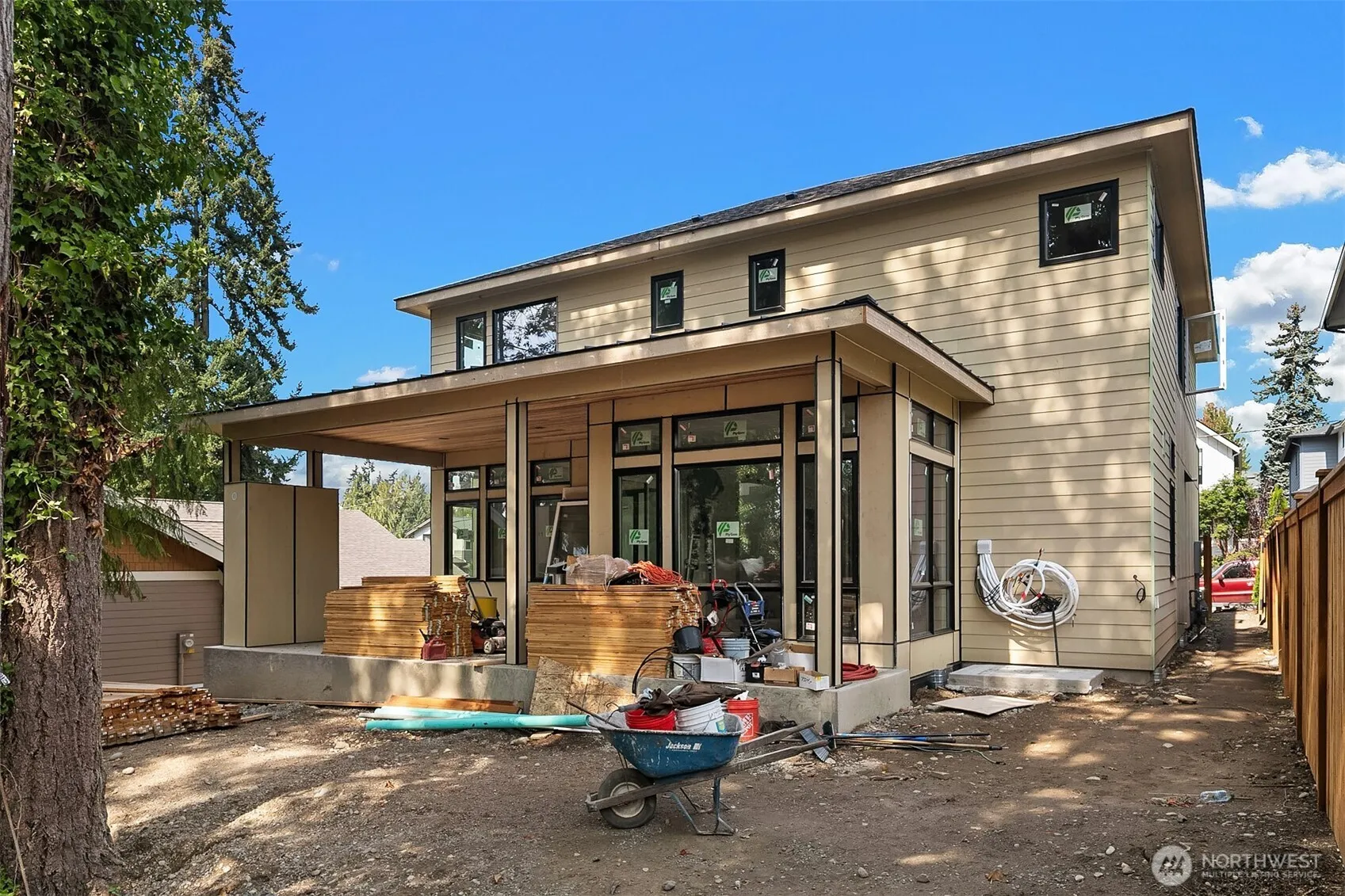 Property photo for 7921 Ne 124th Street, Kirkland photo 3