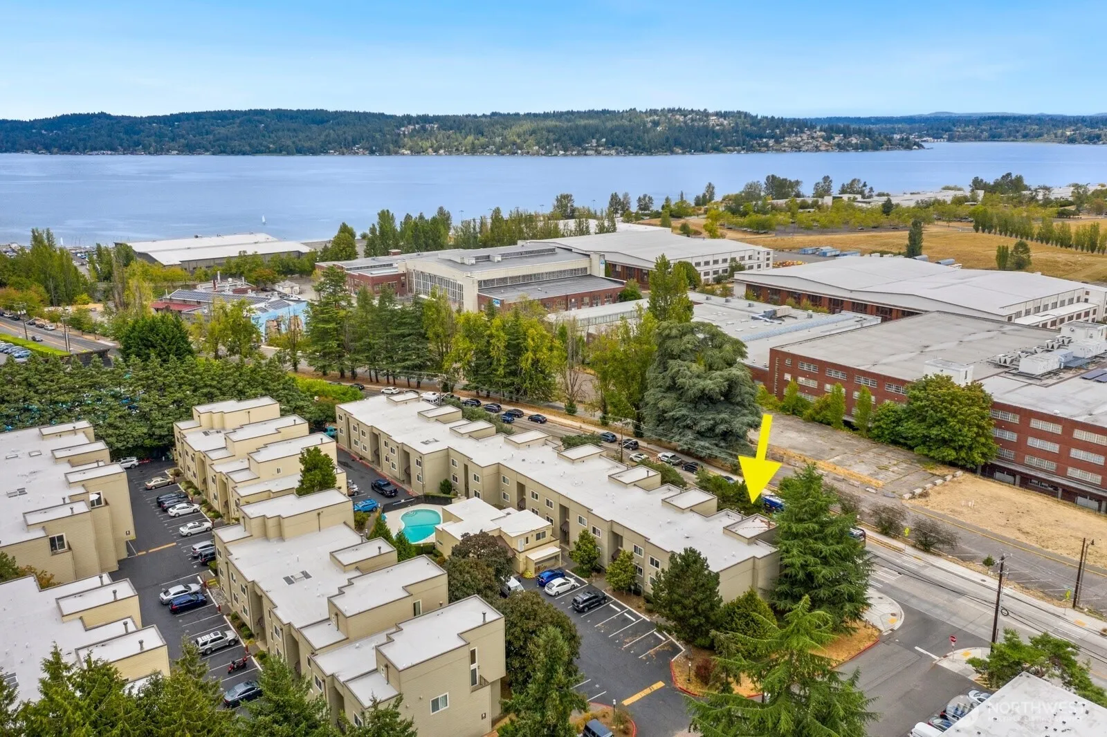 Property photo for 5844 Ne 75th Street #a102, Seattle photo 2