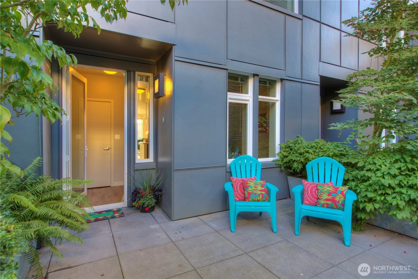 Property photo for 15100 6th Avenue Sw #305, Burien photo 3