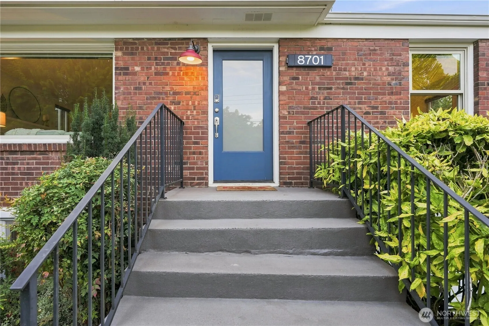 Property photo for 8701 29th Avenue Nw, Seattle photo 3