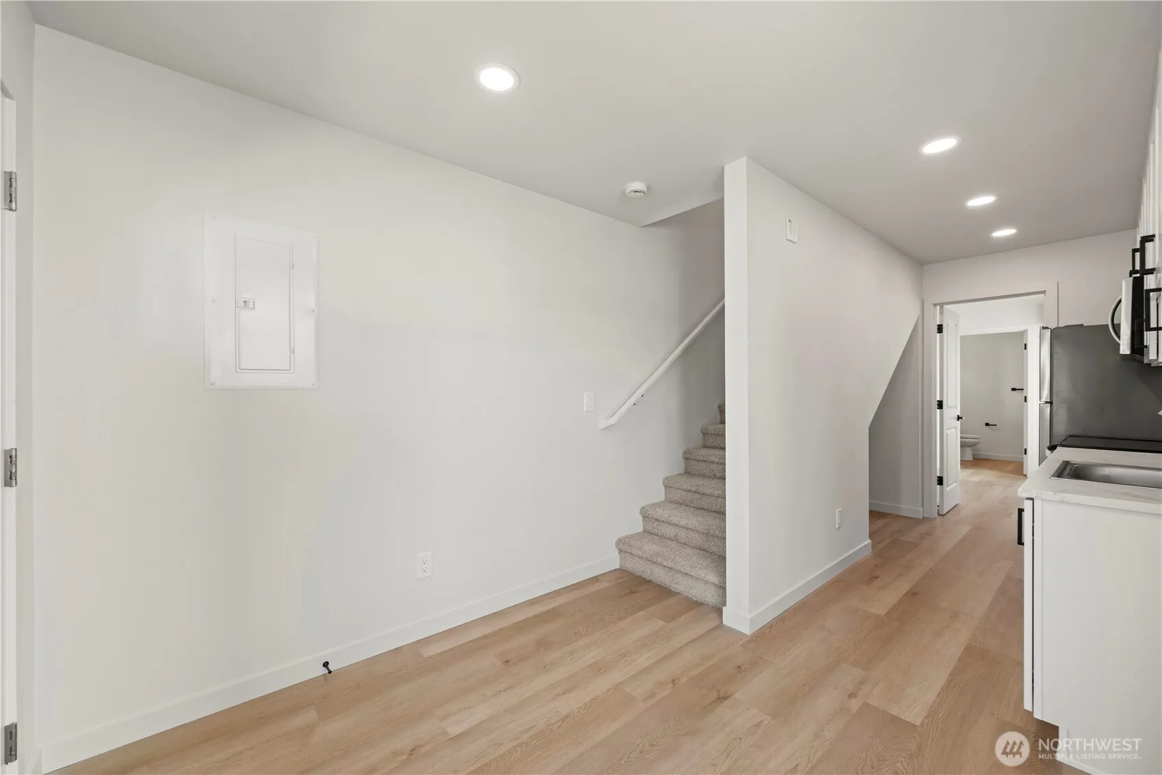 Property photo for 202 S Alder Avenue #a, Granite Falls photo 2