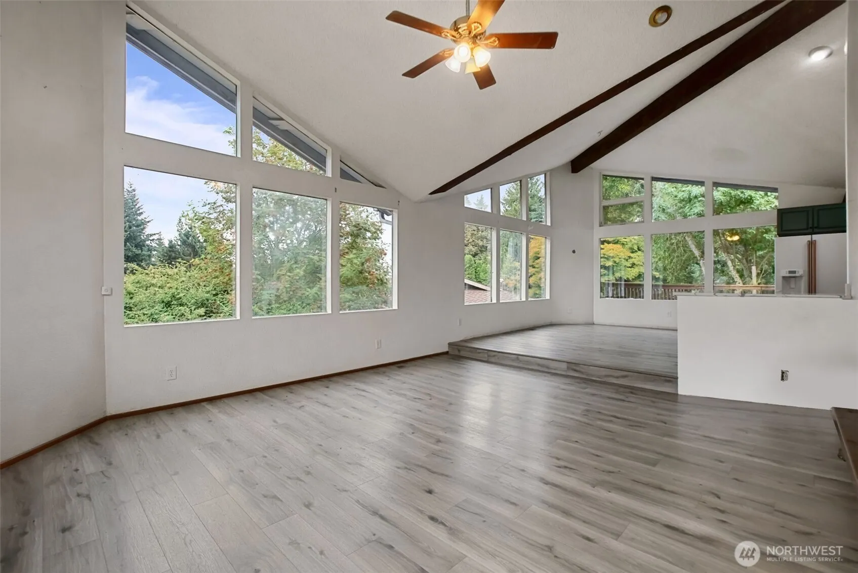 Property photo for 19217 46th Avenue Ne, Lake Forest Park photo 4