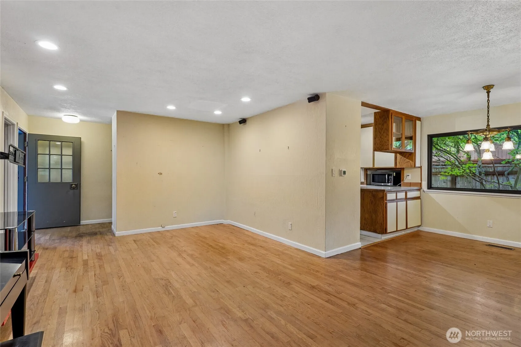 Property photo for 4223 Robin Road W, University Place photo 5