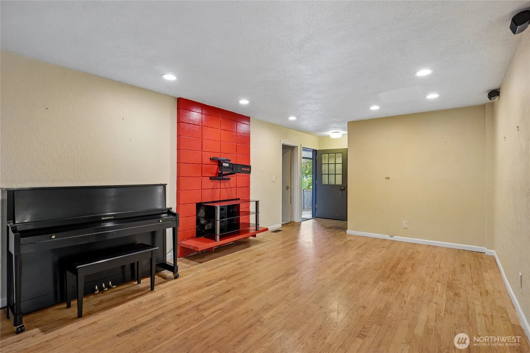 Property photo for 4223 Robin Road W, University Place photo 4